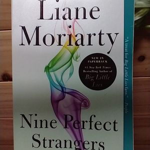 🏵️Soft Cover Novel by Liane Moriarty
